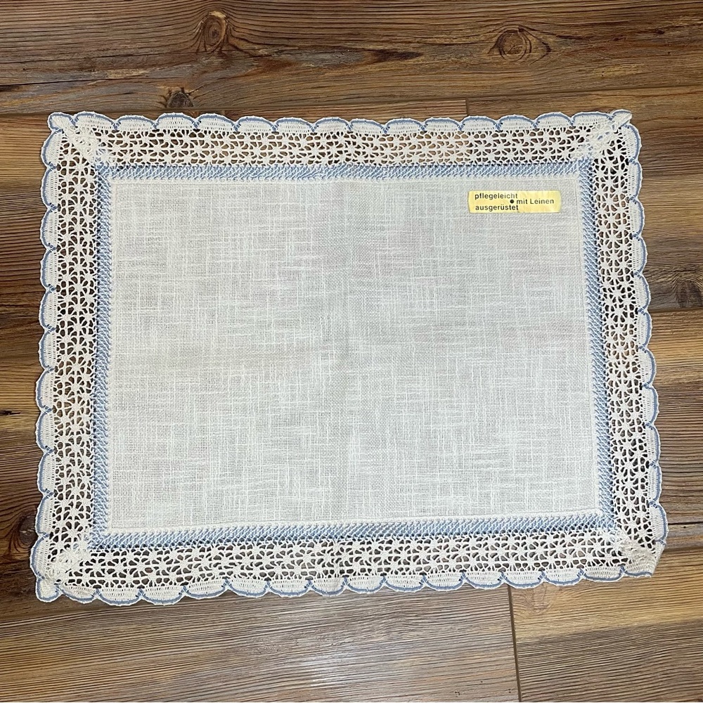 Vintage Linen Cotton 4 Placemats Crocheted  pflegeleicht Austrian Ivory Blue